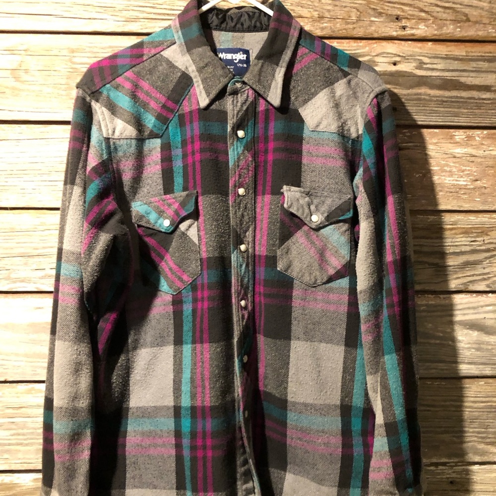 Wrangler heavy flannel pearl snap l/s shirt. Size 17.5/36